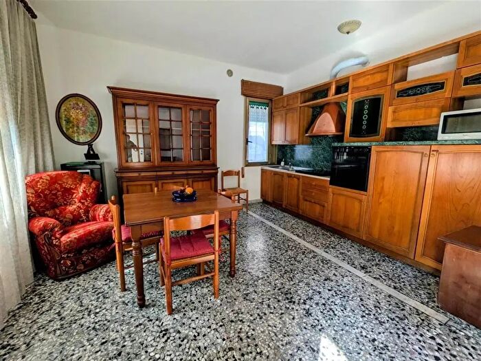 Appartamento trilocale in affitto in Venezia