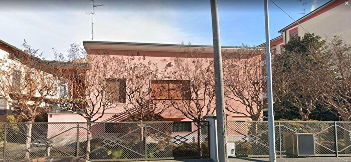 Casa con 6 locali in vendita in Via Donizetti, Locate Di Triulzi