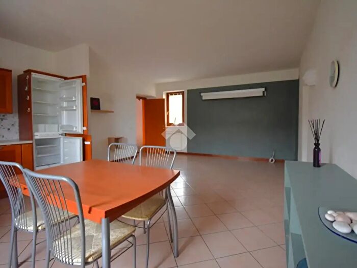 Appartamento trilocale in vendita in Via Martini, Castiglione Delle Stiviere
