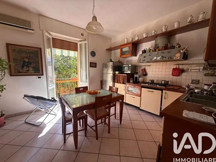 Appartamento con 9 locali in vendita in Via Fiorentina, Arezzo