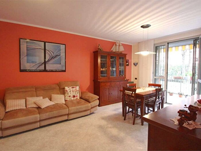 Appartamento trilocale in affitto in via Roma, Centro, Pioltello