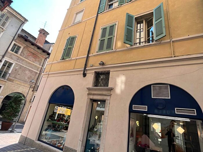 Appartamento quadrilocale in affitto in Corso Palestro, Loggia Garibaldi, Brescia