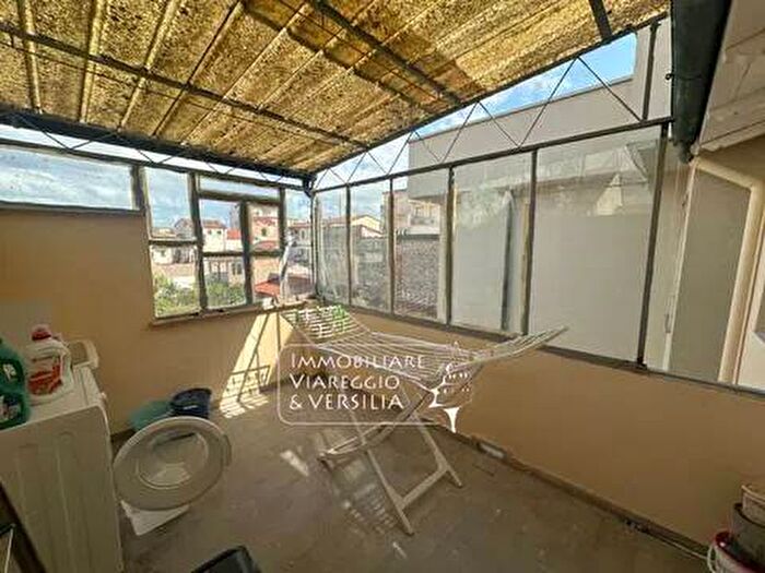 Casa quadrilocale in affitto in Via Cesare Battisti, Centro, Viareggio