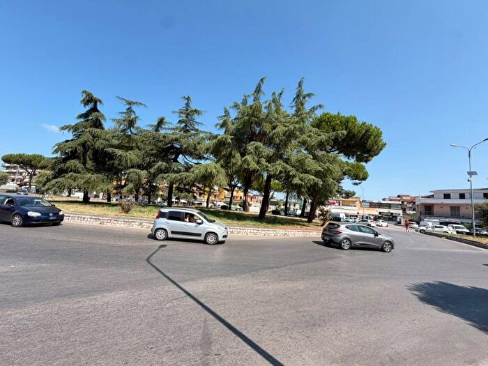Appartamento con 5 locali in affitto in Corso Italia, Centro, Mugnano di Napoli