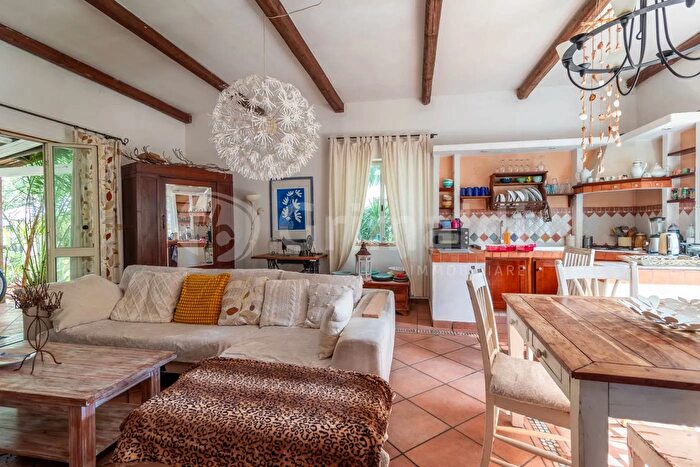 Casa trilocale in affitto in Viale Scala Greca, Siracusa