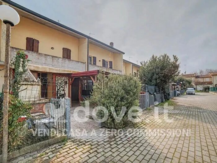 Case in Vendita e in Affitto - 2