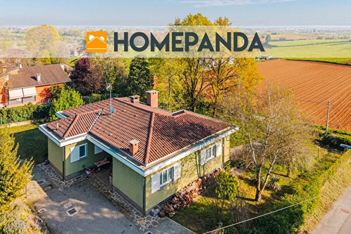 Casa quadrilocale in vendita in Via S Pellico, Cambiano