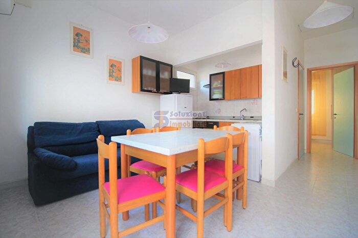 Appartamento trilocale in affitto in Via Dante Alighieri ° Accesso, Jesolo