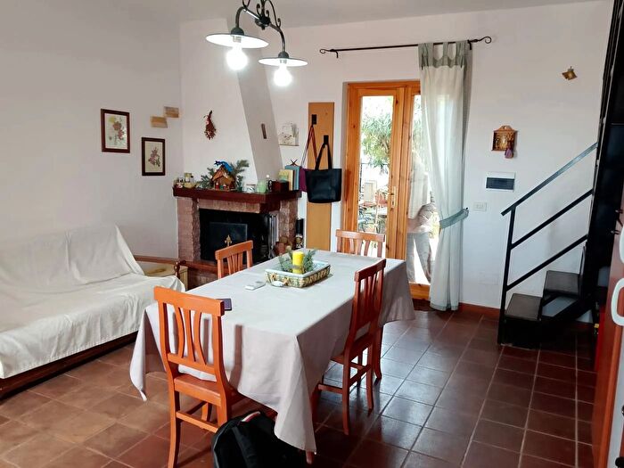 Casa bilocale in vendita in Via Torazzi Snc, Galluccio