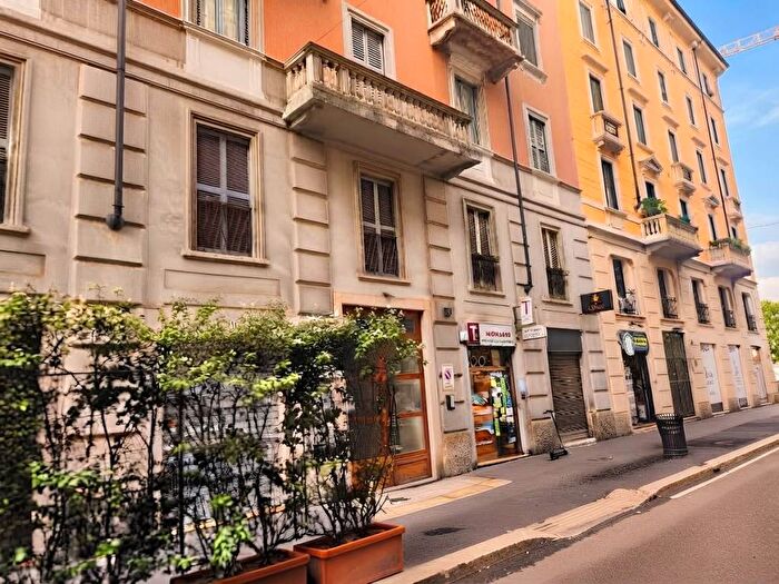 Appartamento bilocale in affitto in Via Alessandro Volta, Garibaldi Corso Como, Milano