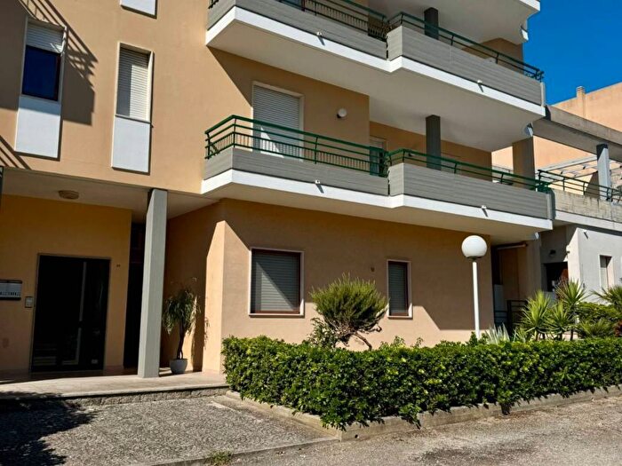 Appartamento bilocale in affitto in Via Montescaglioso, Centro, Matera