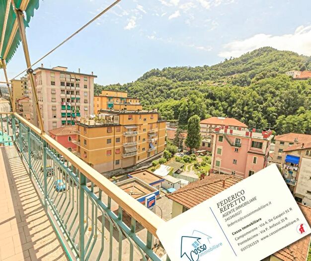 Appartamento con 7 locali in vendita in Via Alcide De Gasperi, Campomorone