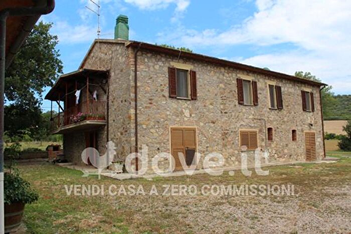 Casa quadrilocale in vendita in Strada Comunale di Mazzalunga, Campagnatico