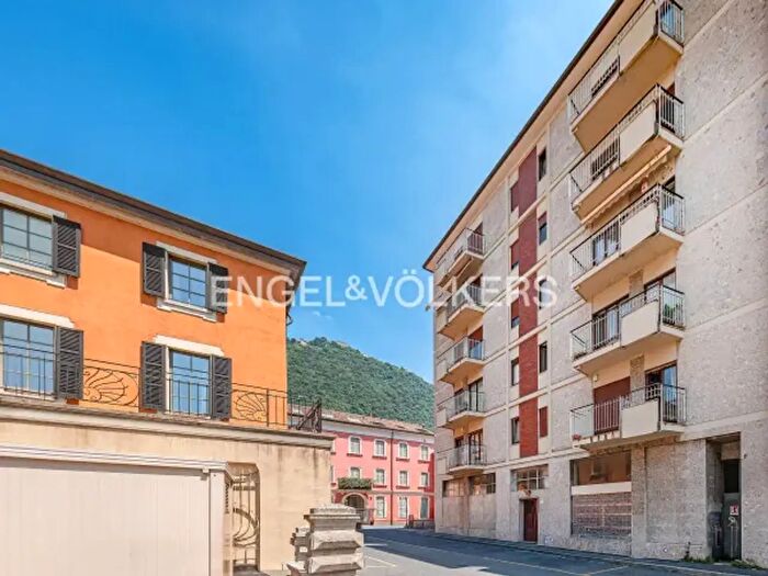 Appartamento bilocale in vendita in Piazza Roma, Como