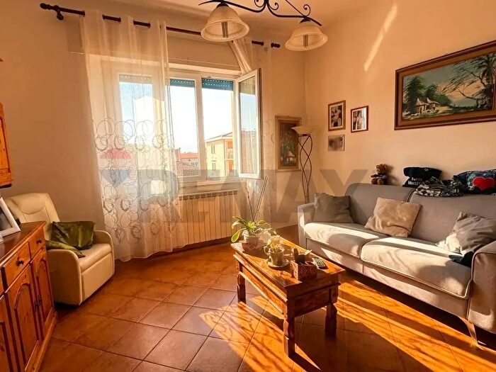 Appartamento con 5 locali in vendita in Piombino