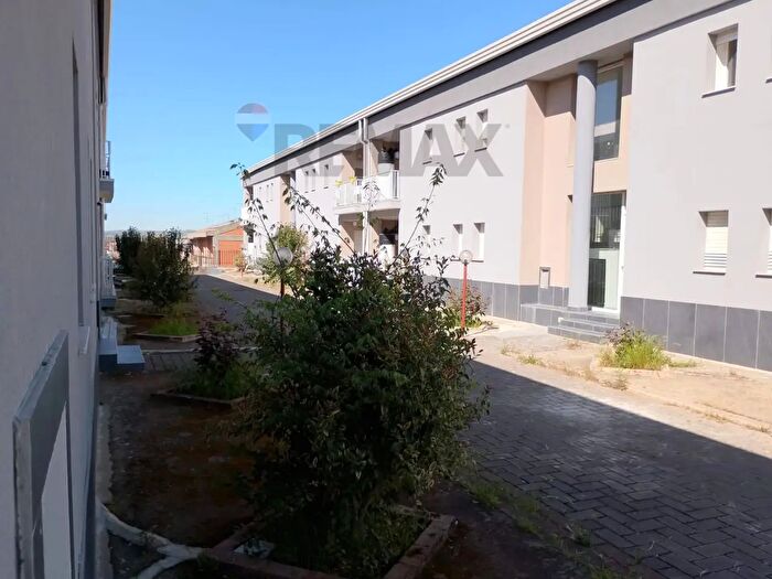 Appartamento con 5 locali in vendita in Via Enrico Berlinguer B, Mirabella Imbaccari