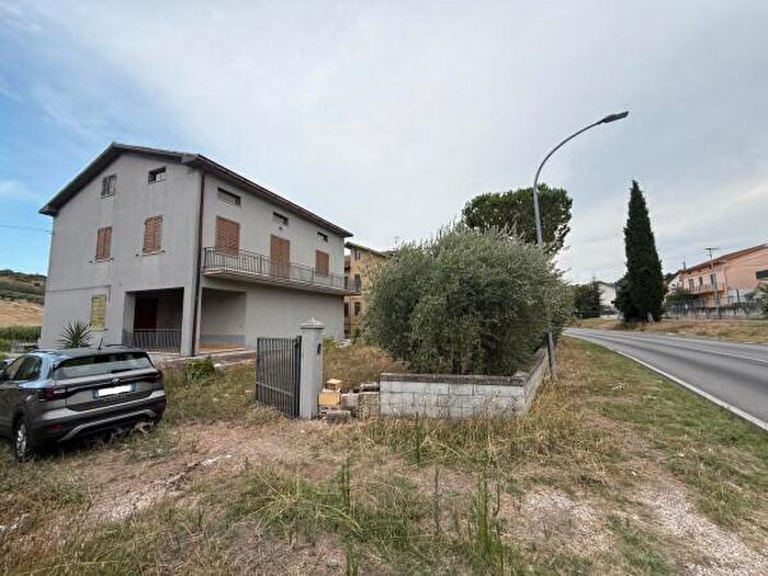 Casa trilocale in vendita in Via Campanelle, Atessa
