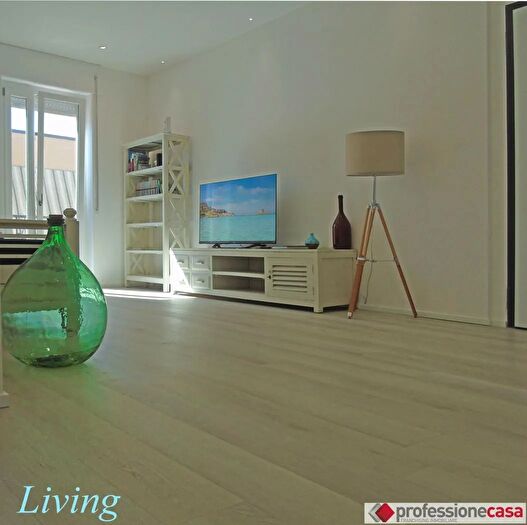 Appartamento trilocale in vendita in Via Giolitti, Alghero