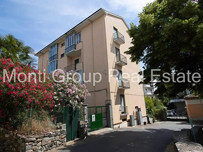 Appartamento con 5 locali in vendita in Acqui Terme