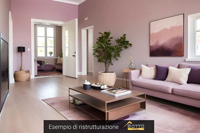 Appartamento bilocale in vendita in Via Paolo Zaccheo, Cannobio