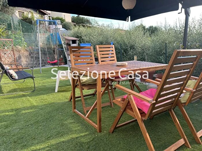 Casa quadrilocale in vendita in Santa Maria A Monte