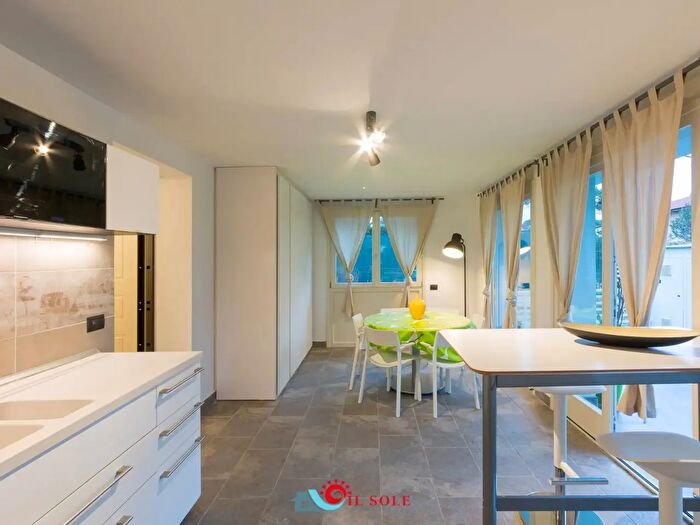 Appartamento trilocale in affitto in Via dei Ginepri, Pisa