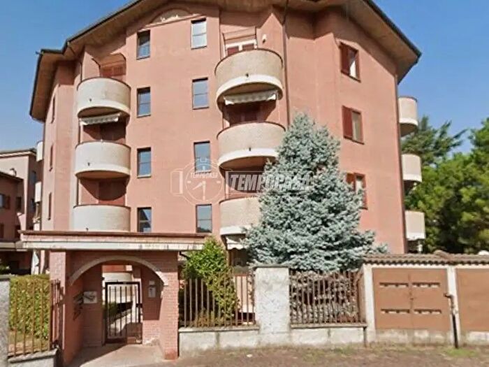 Appartamento trilocale in vendita in Via Toce, Cesate