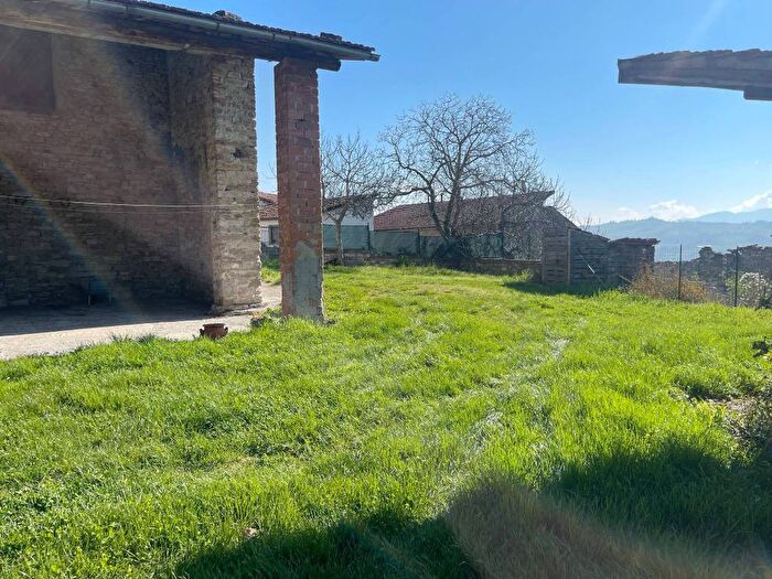 Appartamento quadrilocale in affitto in Località San Rocco, Corniglio