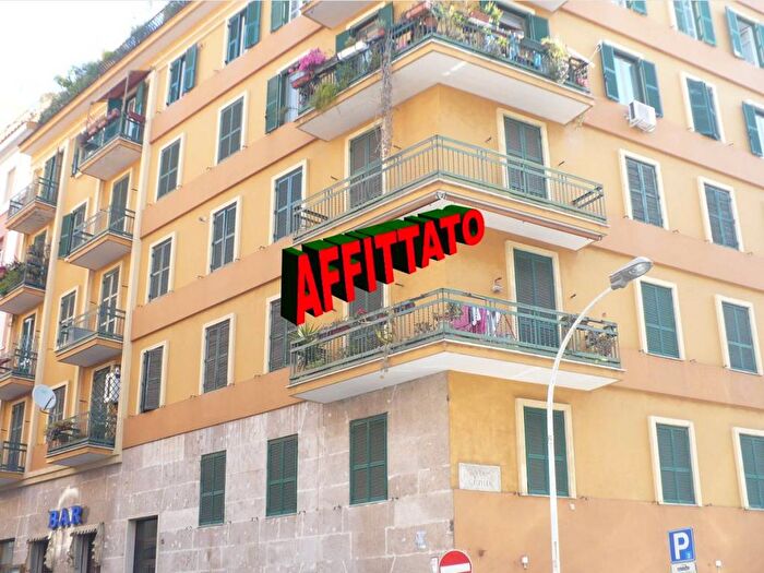 Appartamento trilocale in affitto in Via Altino, Re di Roma, Roma
