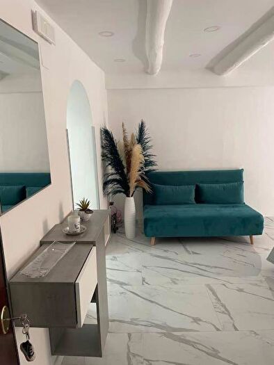 Appartamento bilocale in affitto in vico paradiso alla salute, Stella Materdei, Napoli