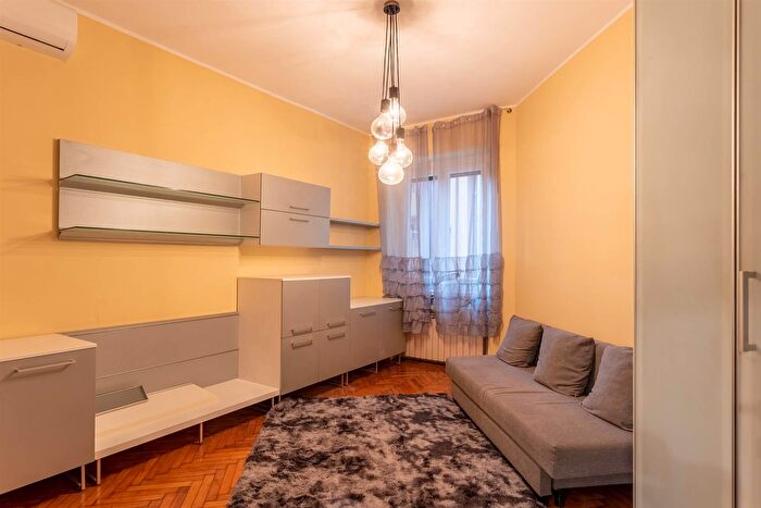 Appartamento bilocale in vendita in Viale Lucania, Milano