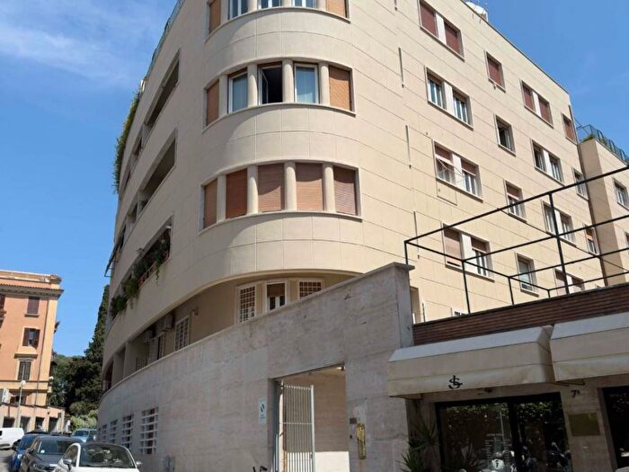 Appartamento monolocale in affitto in Via Antonio Gramsci, Parioli, Roma