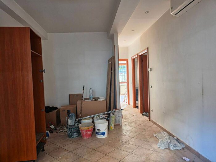Appartamento trilocale in affitto in Via dellOsteria, Brozzi, Firenze