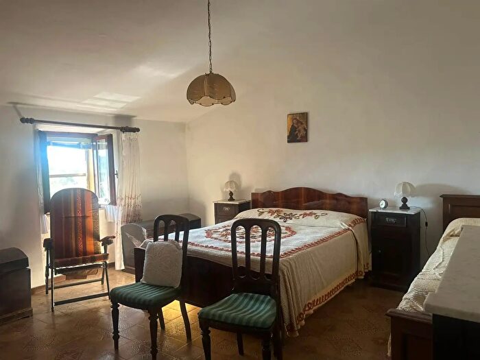 Appartamento con 5 locali in vendita in Scansano