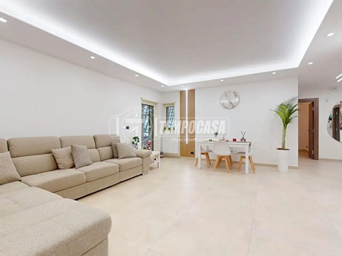 Appartamento quadrilocale in vendita in Via Pietà, Casamassima