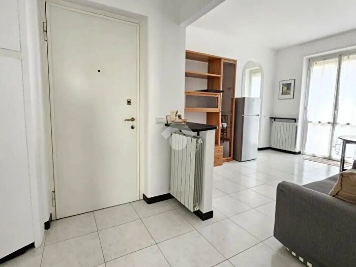 Appartamento bilocale in vendita in Via Carnia, Milano