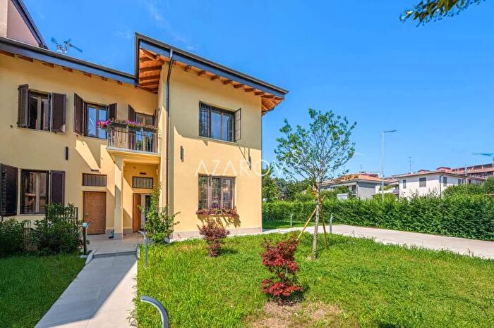 Casa quadrilocale in vendita in Milano