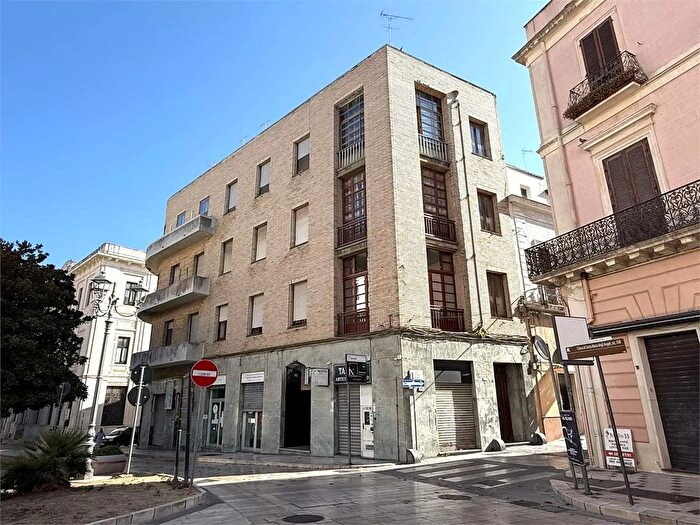 Appartamento con 5 locali in vendita in Via Ferrante Fornari Brindisi, Brindisi