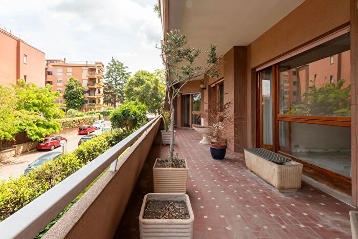 Appartamento con 5 locali in vendita in Via Giovanni Vittorio Englen, Roma