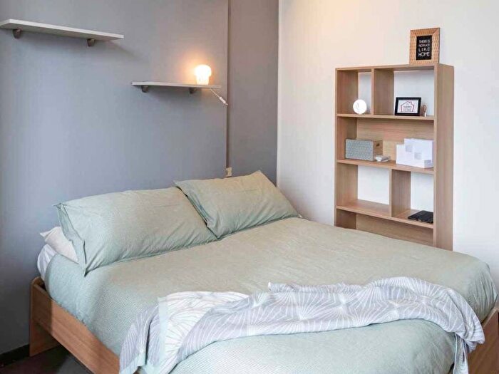 Appartamento con 5 locali in affitto in Via Giuseppe Meda, Pezzotti Meda, Milano