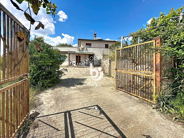 Casa con 8 locali in vendita in Strada della Rimessa della Guardiola, Santa Marinella
