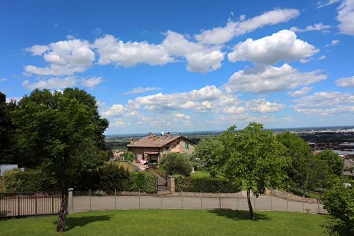 Casa con 6 locali in vendita in Casalgrande