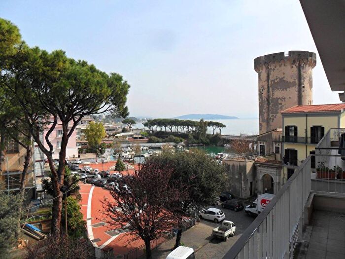 Appartamento quadrilocale in affitto in Via delle Terme Romane, Centro, Formia