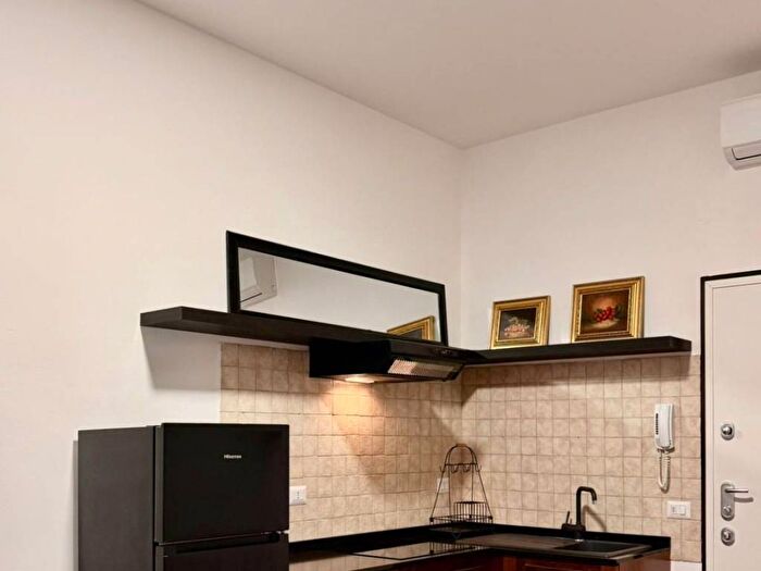 Appartamento bilocale in affitto in Via Friuli, Porta Romana Medaglie dOro, Milano