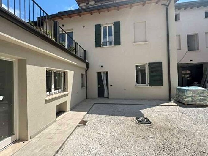 Appartamento bilocale in affitto in vicolo inganno, Loggia Garibaldi, Brescia