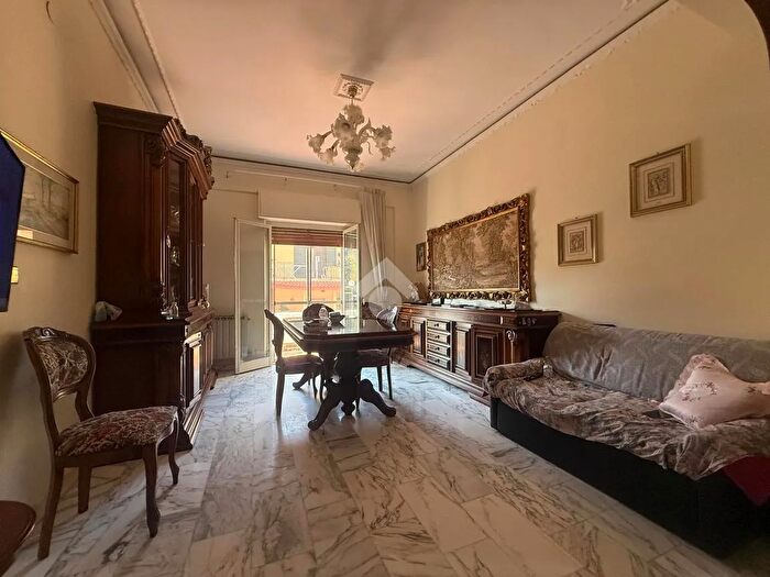 Appartamento quadrilocale in vendita in Via Villini Svizzeri, Reggio Calabria