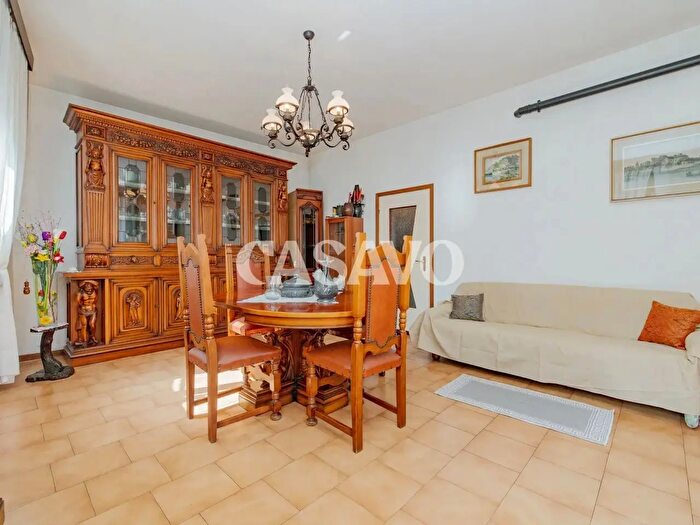 Casa quadrilocale in vendita in Via Ronco Praderigo, Olginate