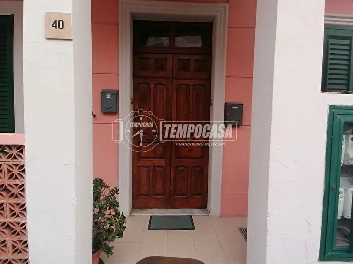 Appartamento trilocale in vendita in Via Salita Ogliastri, Messina