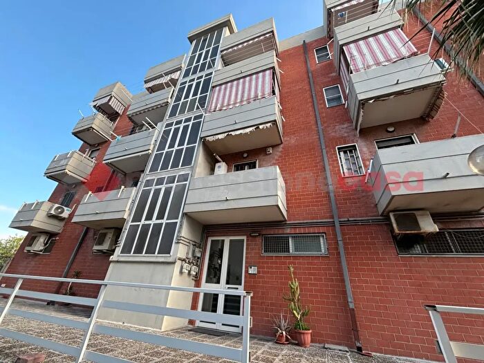 Appartamento quadrilocale in vendita in Via Venezia, Taranto