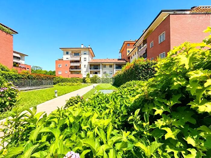 Appartamento trilocale in affitto in Appartamento Via Boccaccio, Cernusco Sul Naviglio
